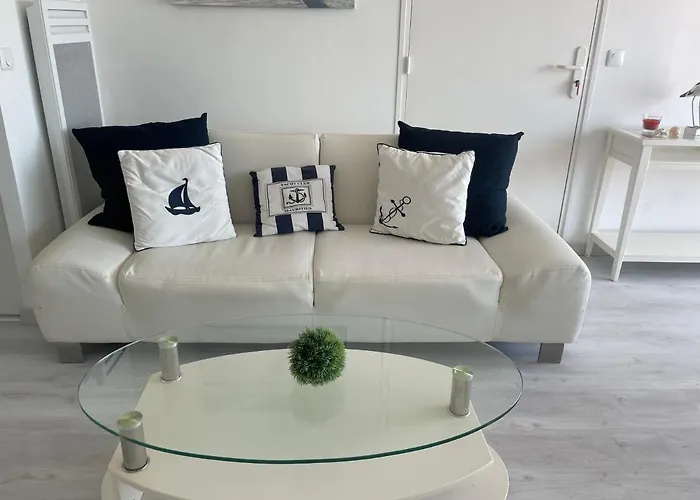 Face A L'ocean Apartment